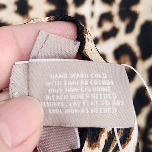 NWT Chico's Cat Attack Oblong Leopard Fringe Scarf Women's OS - Picture 4 of 7